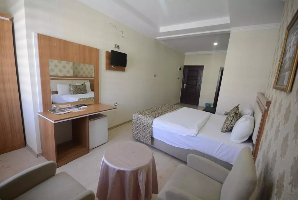 842909hotel dimet park van turkey_shabavizparvaz_11.jpg